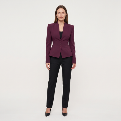 Blazer femme Sixtine prune porté de face avec un pantalon noir - Lonamy