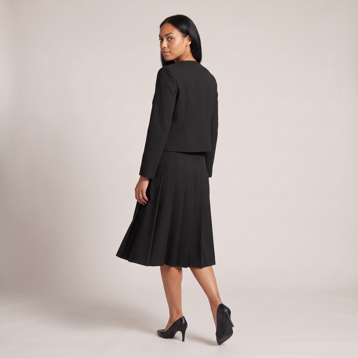 Ensemble veste et jupe plissée brune