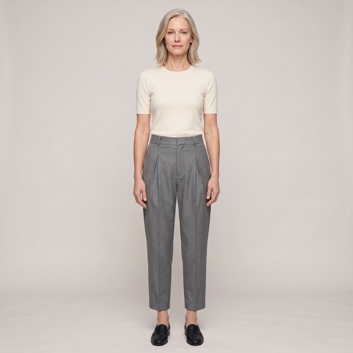 Pantalon carotte gris mona