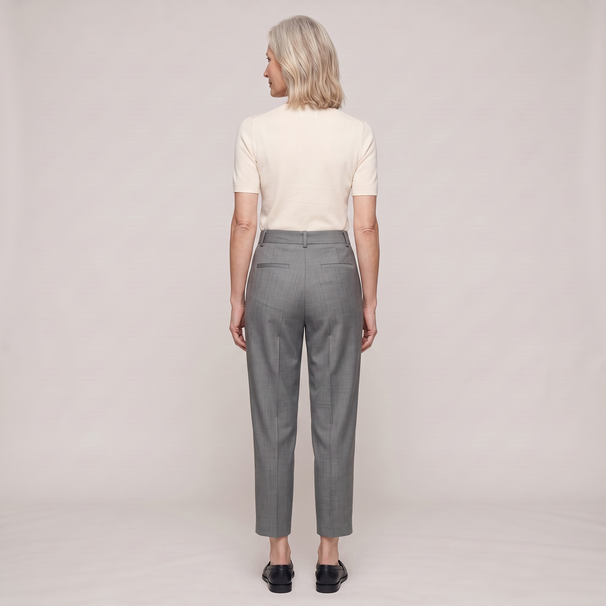 Pantalon carotte gris mona